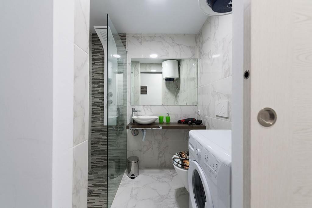 Apartamento 5 Min Walk From Yumbo 208 Playa del Inglés Exterior foto